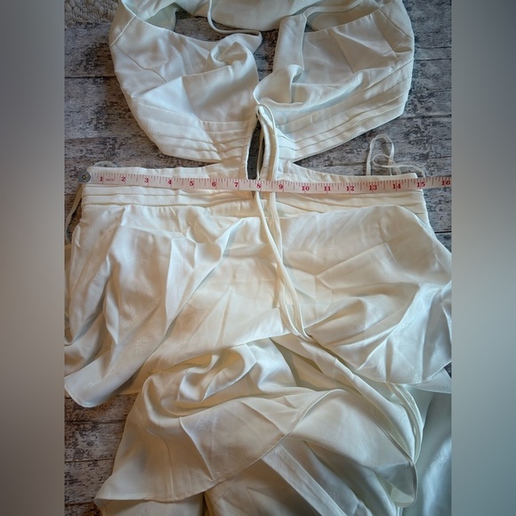 NEW w/TAGS REVOLVE LINE & DOT White Sonia Tiered Maxi Dress Size Large - Picture 12 of 13